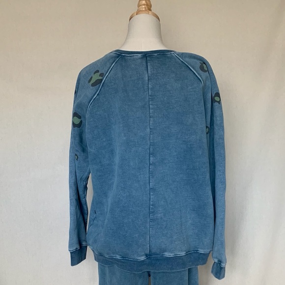 Leopard Lounge Set - Picture 3 of 4